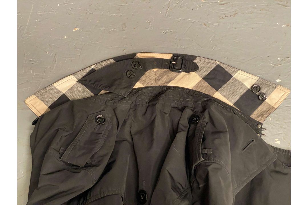 &nbsp;BURBERRY BRIT MAC, UK (12) - Image 8 of 15