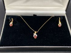 9CT GOLD AND GEM SET NECKLACE AND EARRINGS