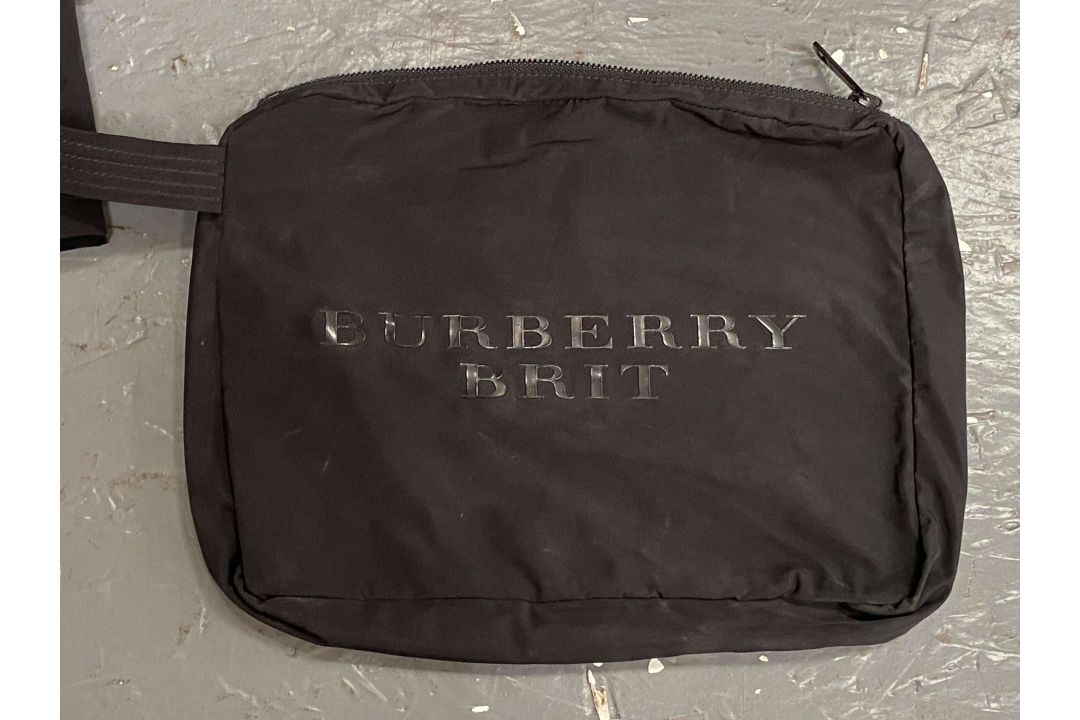 &nbsp;BURBERRY BRIT MAC, UK (12) - Image 14 of 15