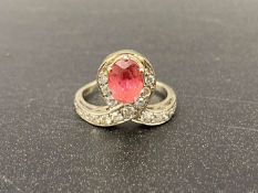 DIAMOND AND PASTE SET 14K DRESS RING
