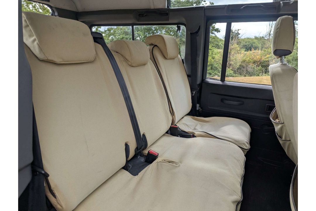 2009 LAND ROVER DEFENDER 110 - Image 41 of 58