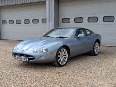 2004 JAGUAR XK8 4.2 COUPE AUTO