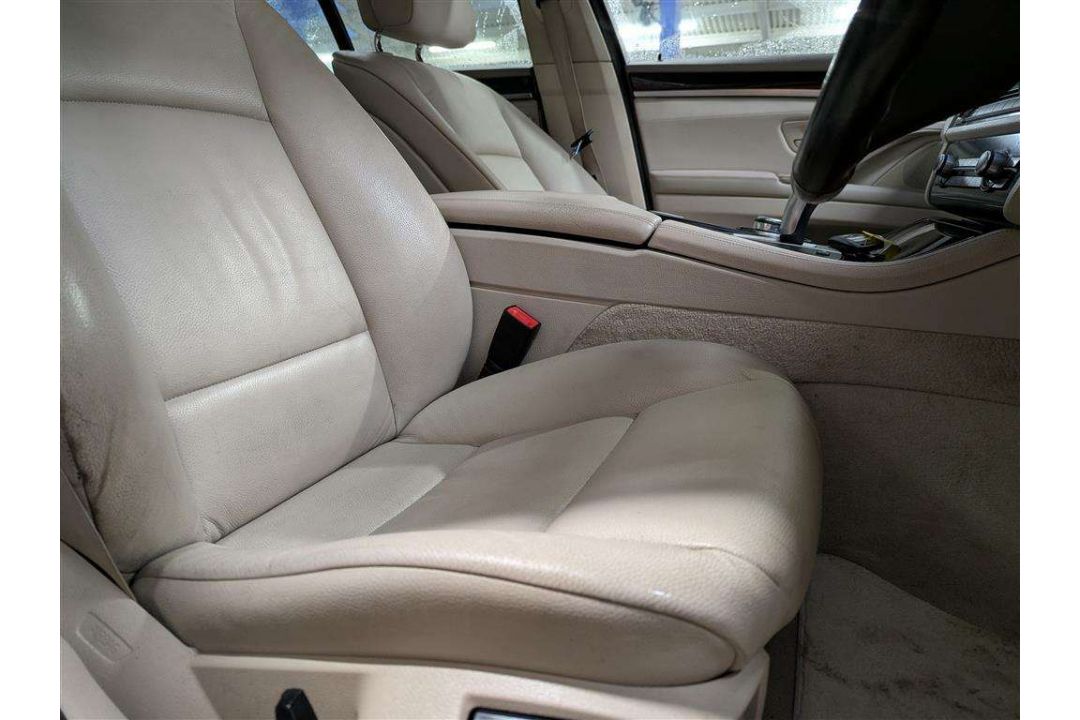 2011 BMW 520D SE AUTO - Image 9 of 28