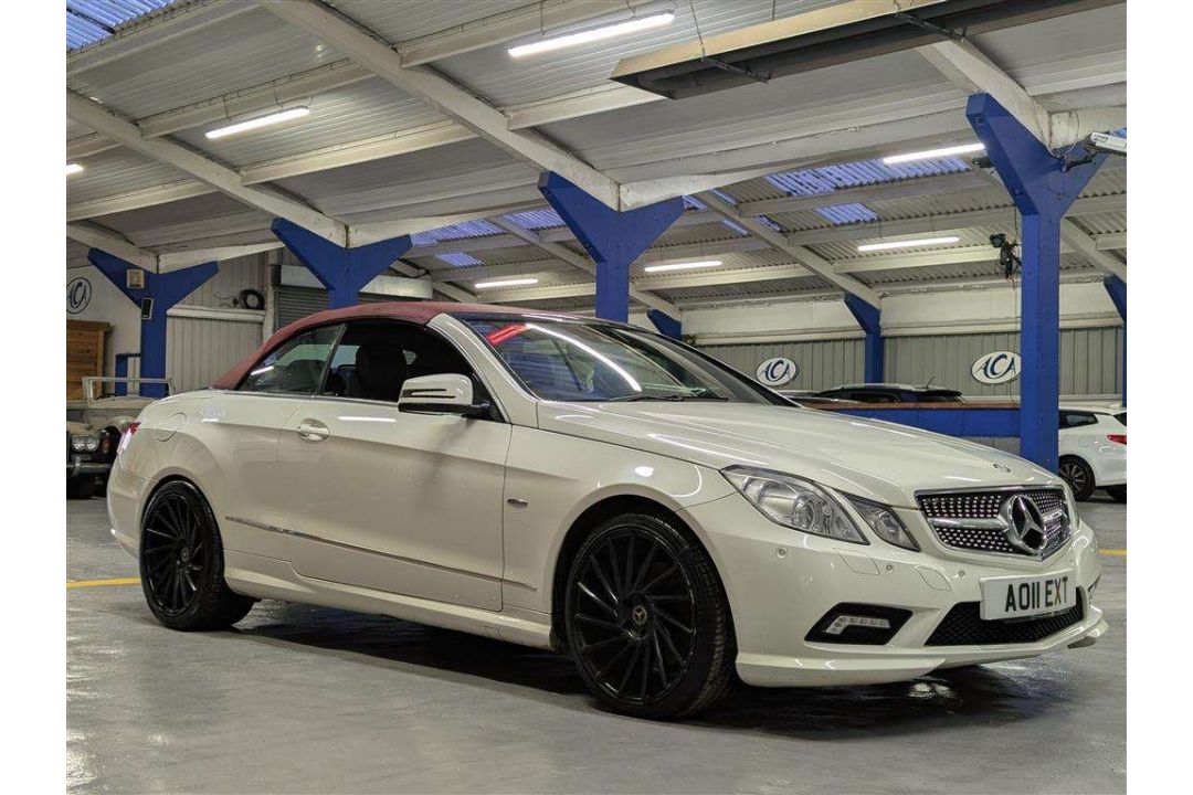 2011 MERCEDES-BENZ E350 SPT CDI BLUEEFI-CY A - Image 4 of 30