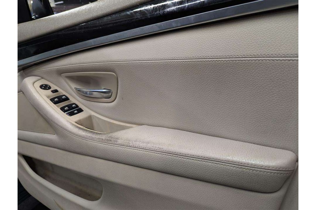 2011 BMW 520D SE AUTO - Image 12 of 28