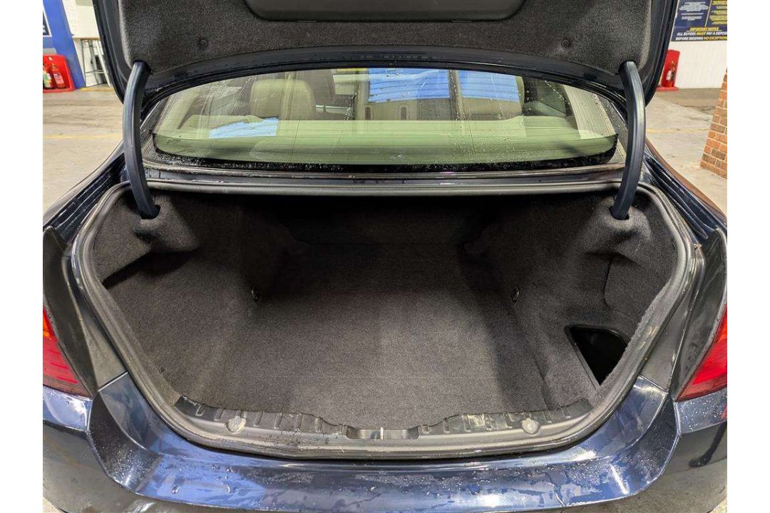 2011 BMW 520D SE AUTO - Image 13 of 28