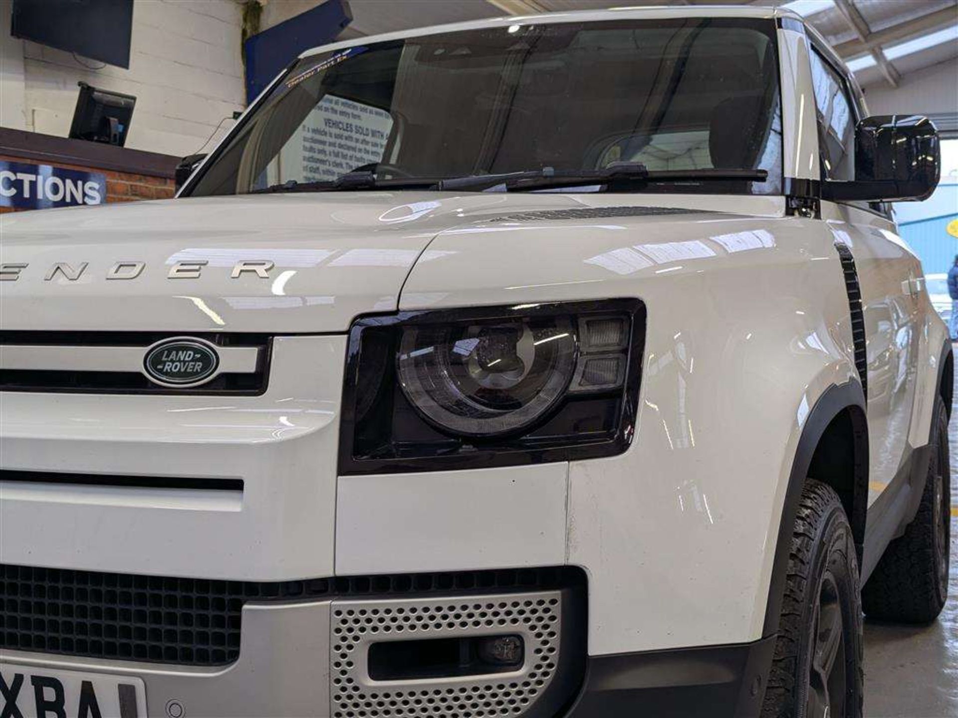 Make & Model:LAND ROVER, DEFENDER Date of Reg:EF21XBA Colour:WHITE cc ...