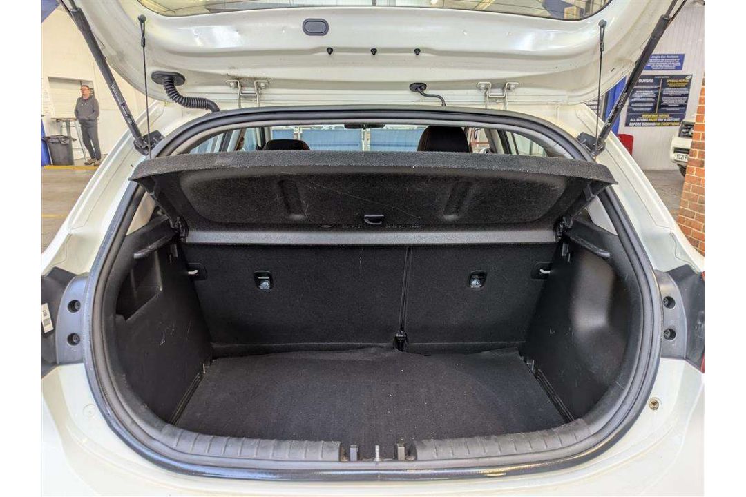 2018 KIA RIO 1 - Image 8 of 28