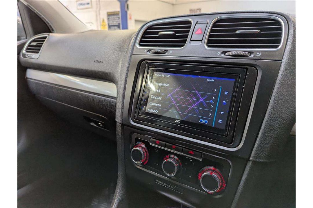 2009 VOLKSWAGEN GOLF GT TDI 140 S-A - Image 14 of 30