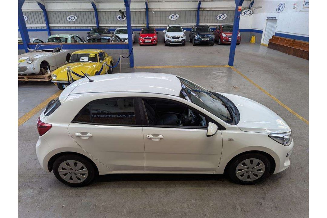 2018 KIA RIO 1 - Image 27 of 28