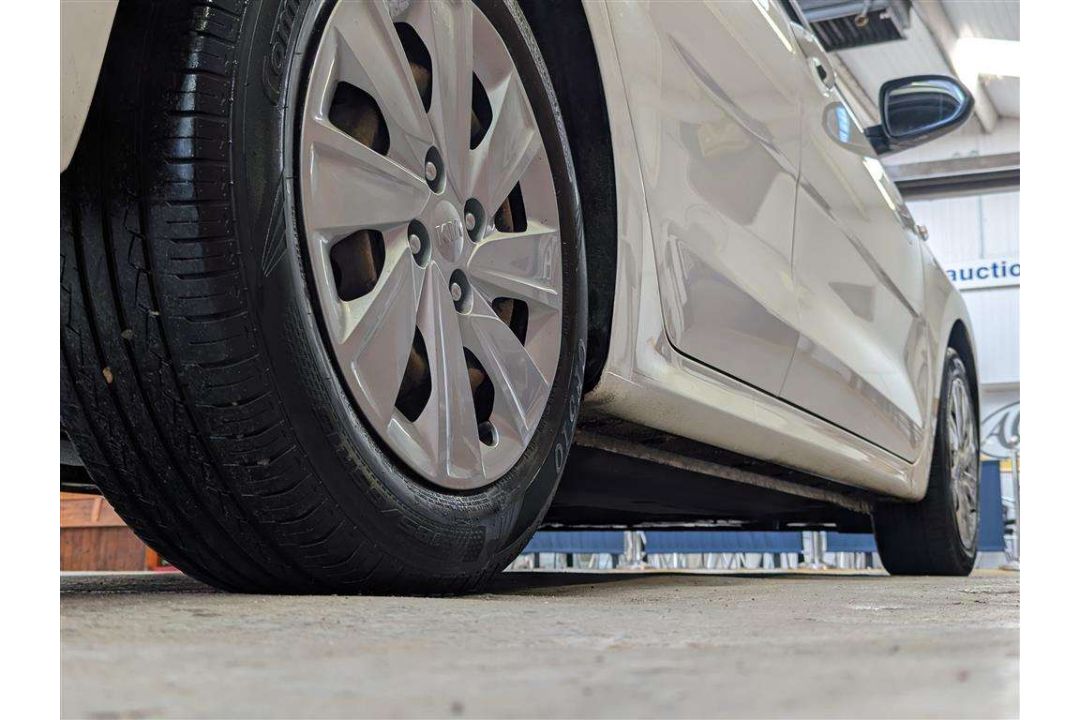 2018 KIA RIO 1 - Image 13 of 28