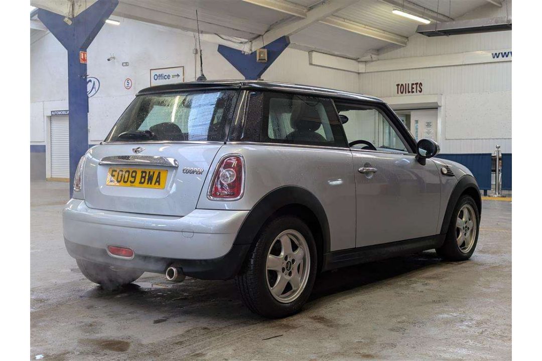 2009 MINI COOPER - Image 6 of 49