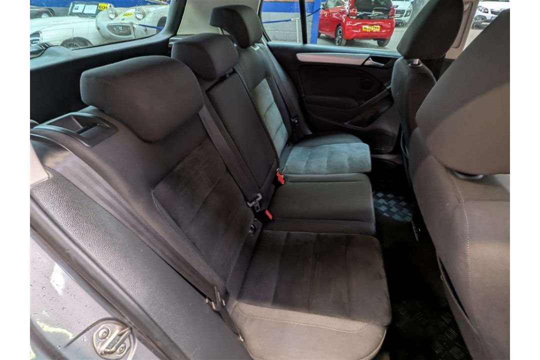 2009 VOLKSWAGEN GOLF GT TDI 140 S-A - Image 12 of 30