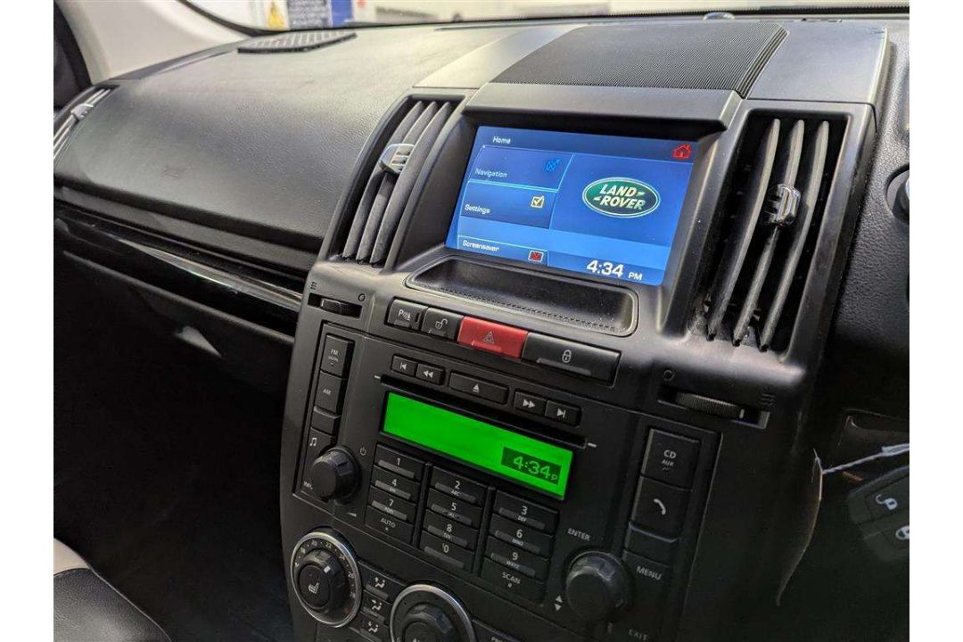 2011 LAND ROVER FREELANDER SPORT LE SD4 A - Image 17 of 29