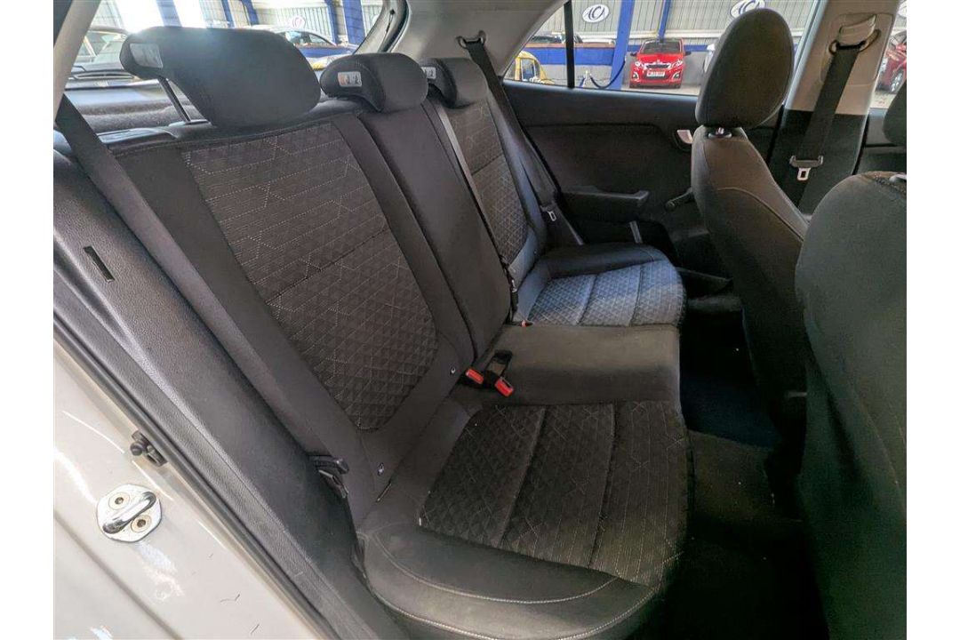 2018 KIA RIO 1 - Image 16 of 28