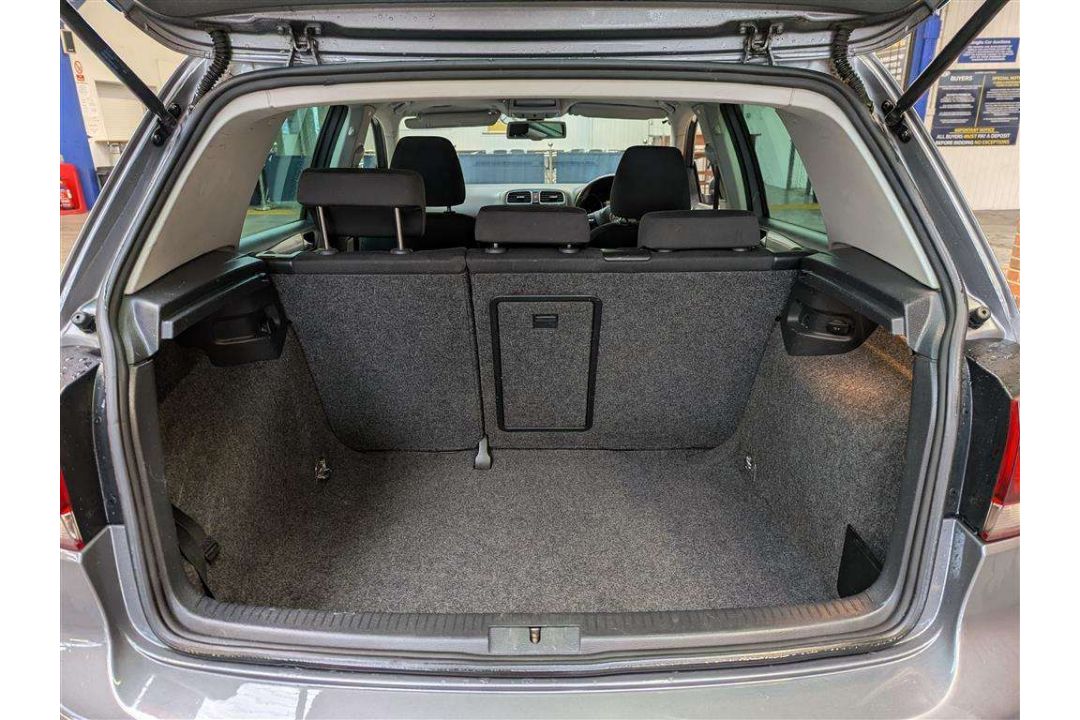 2009 VOLKSWAGEN GOLF GT TDI 140 S-A - Image 8 of 30