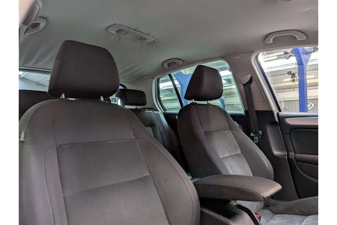 2009 VOLKSWAGEN GOLF GT TDI 140 S-A - Image 10 of 30