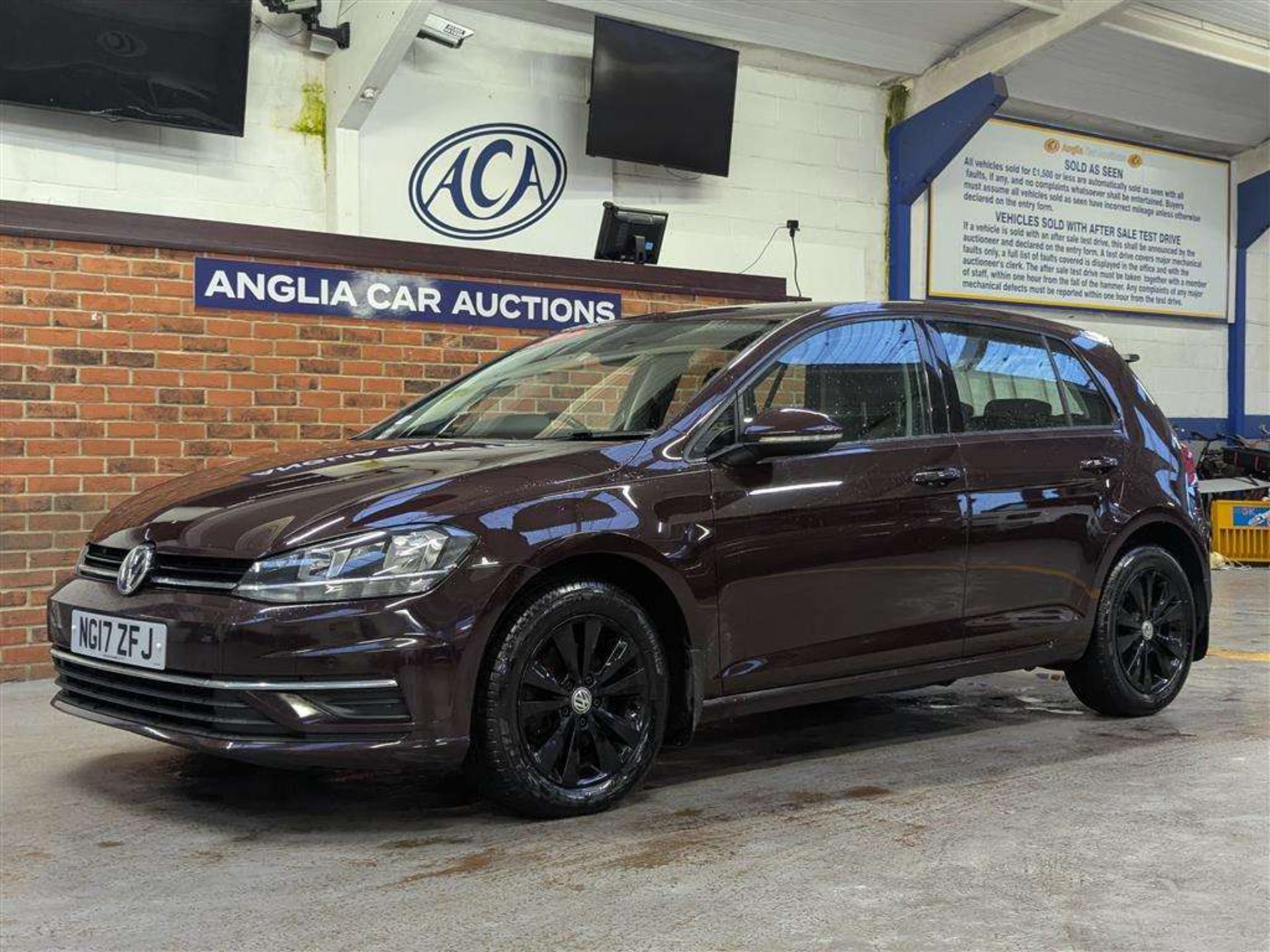 2017 VOLKSWAGEN GOLF SE TDI BMT