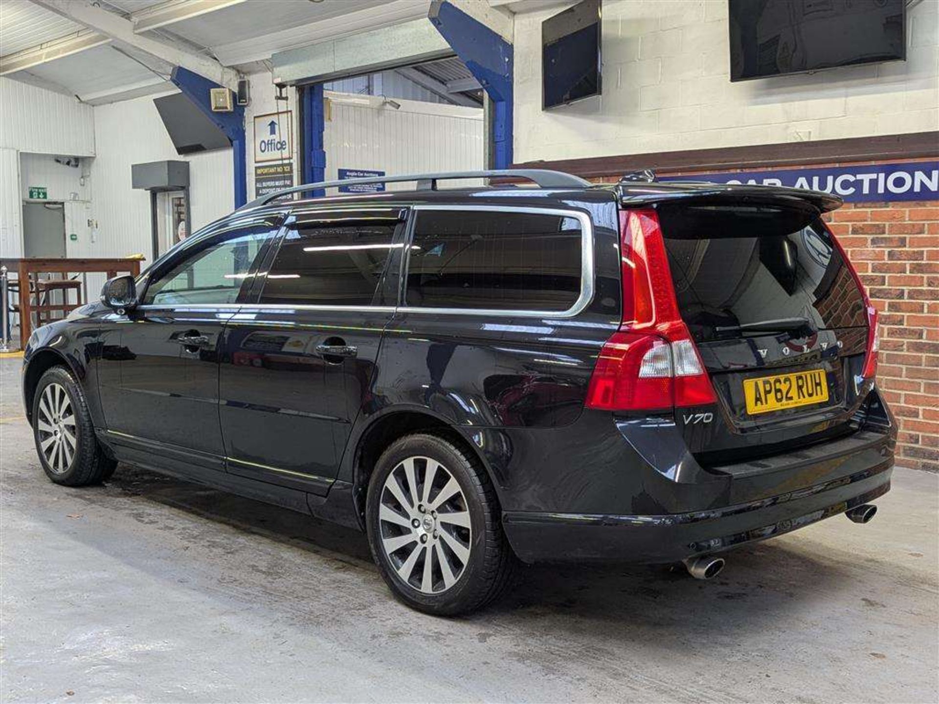 2013 VOLVO V70 SE LUX T5 AUTO - Image 4 of 28