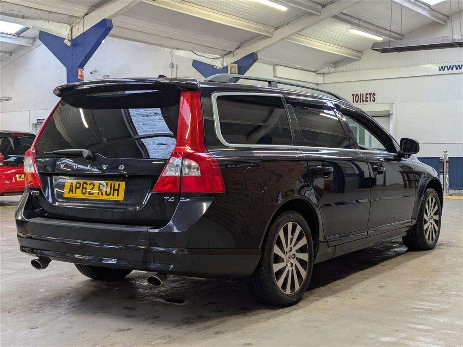 2013 VOLVO V70 SE LUX T5 AUTO - Image 6 of 28