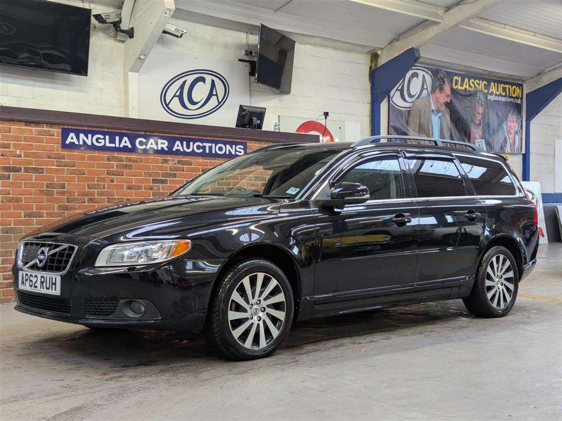 2013 VOLVO V70 SE LUX T5 AUTO