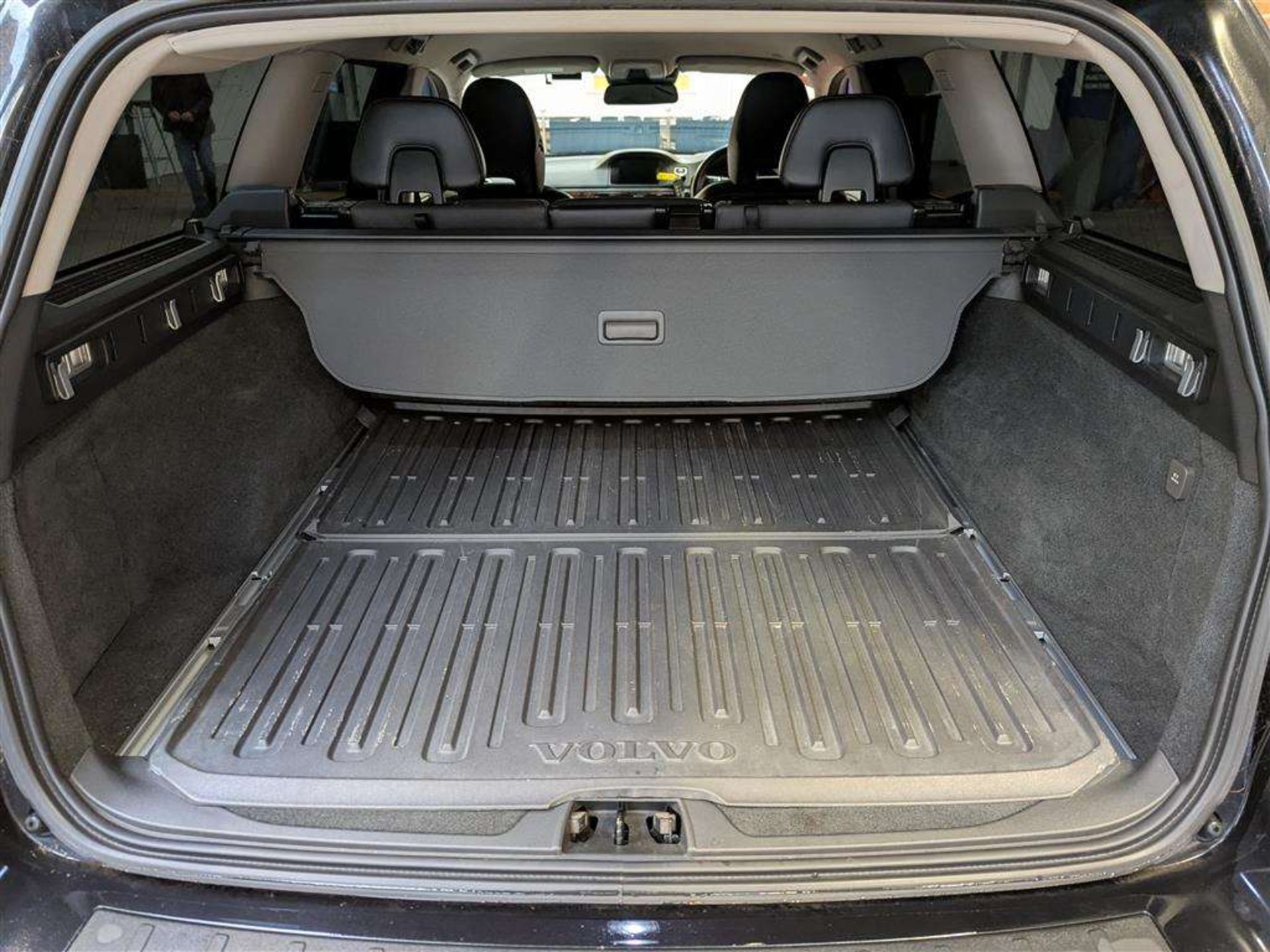 2013 VOLVO V70 SE LUX T5 AUTO - Image 8 of 28