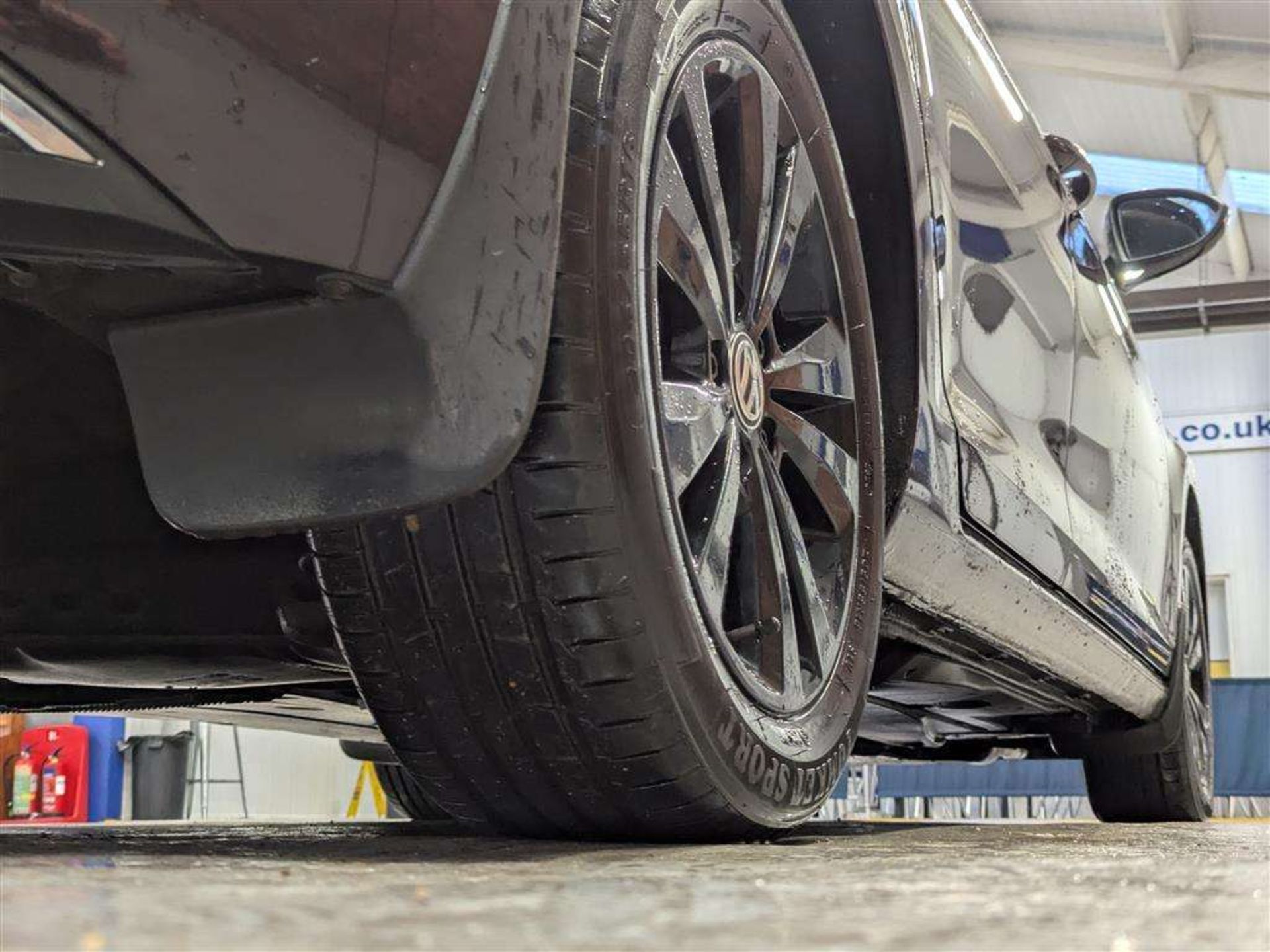 2017 VOLKSWAGEN GOLF SE TDI BMT - Image 19 of 27