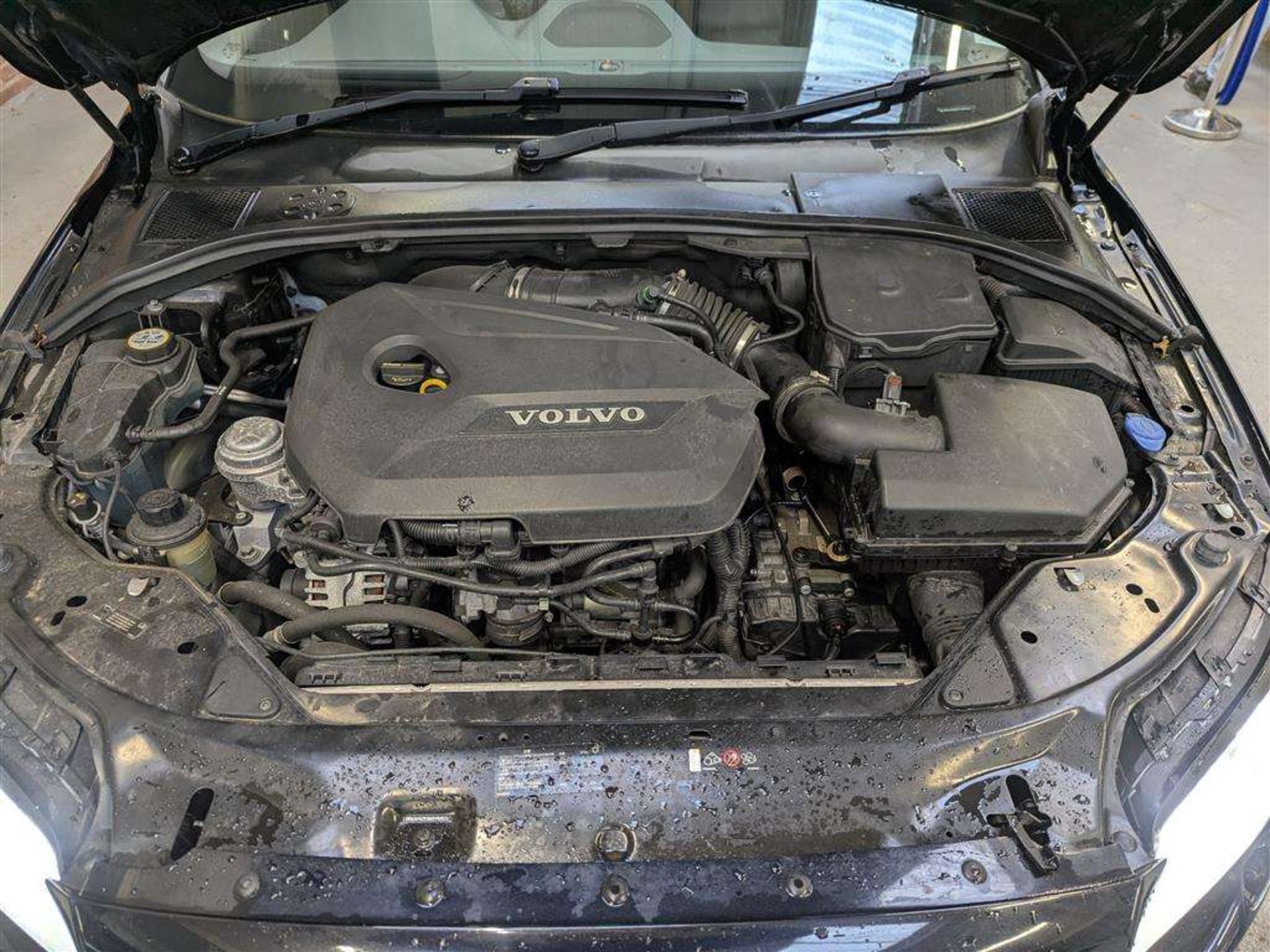 2013 VOLVO V70 SE LUX T5 AUTO - Image 24 of 28
