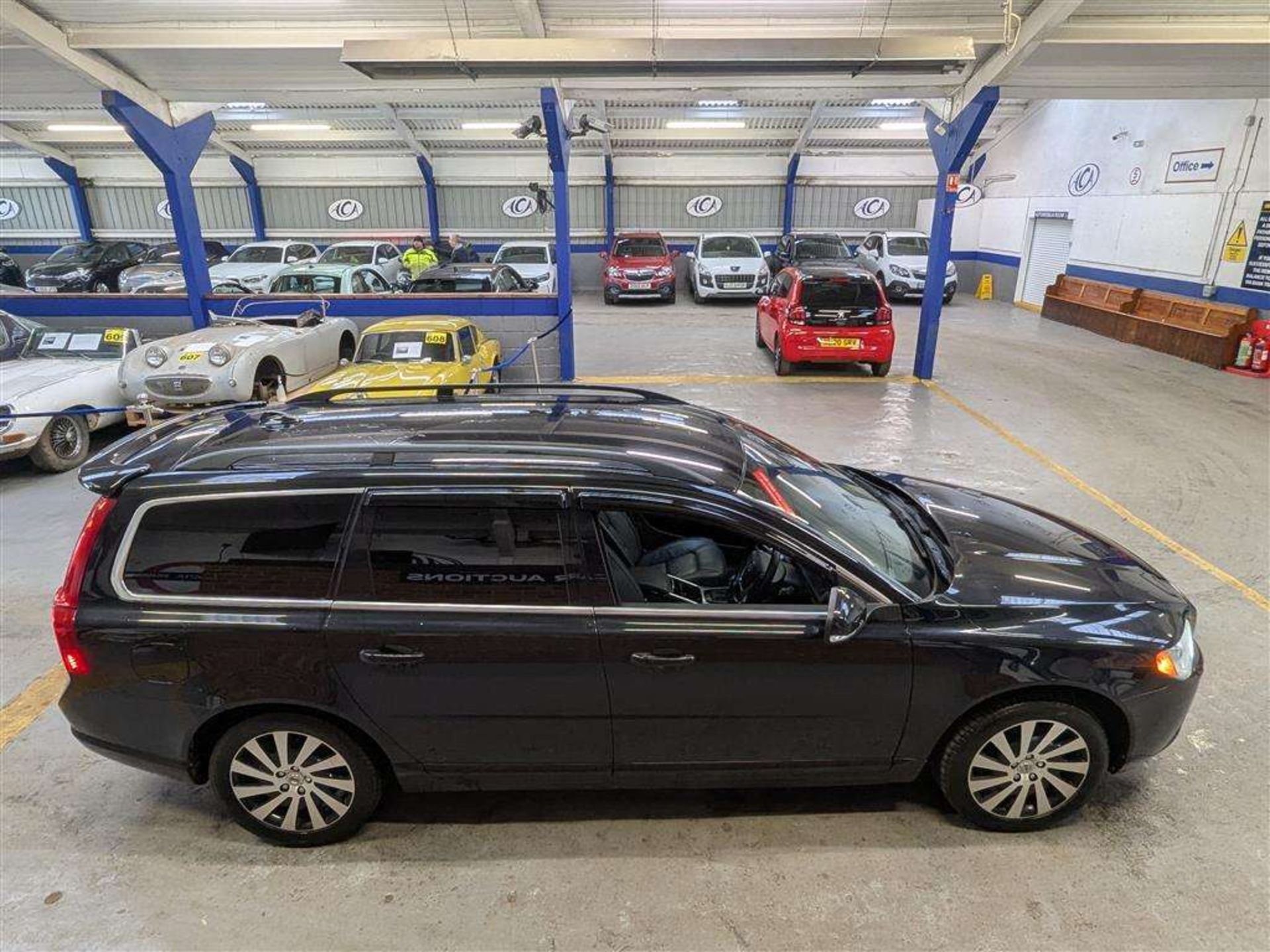 2013 VOLVO V70 SE LUX T5 AUTO - Image 27 of 28