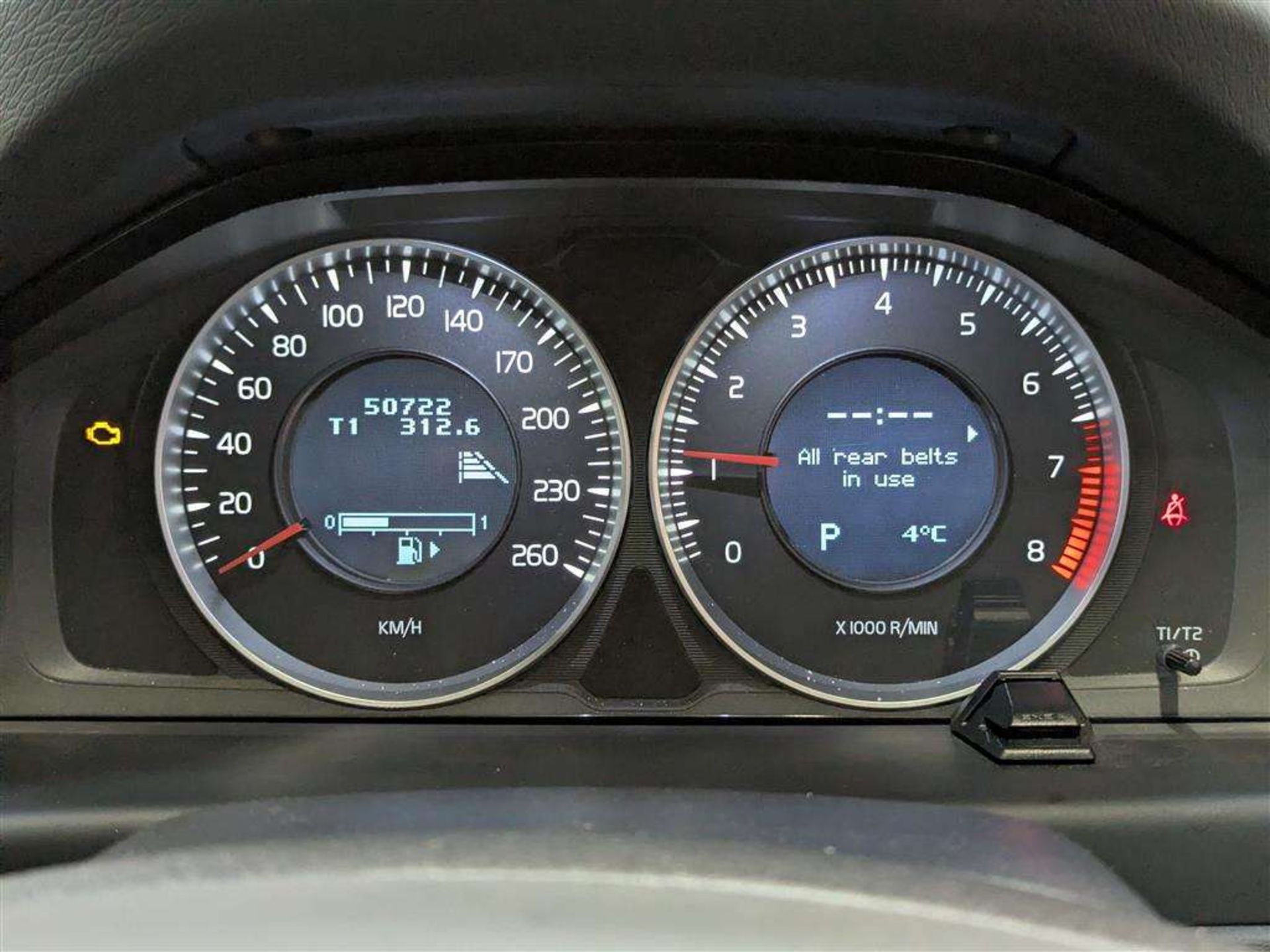 2013 VOLVO V70 SE LUX T5 AUTO - Image 26 of 28