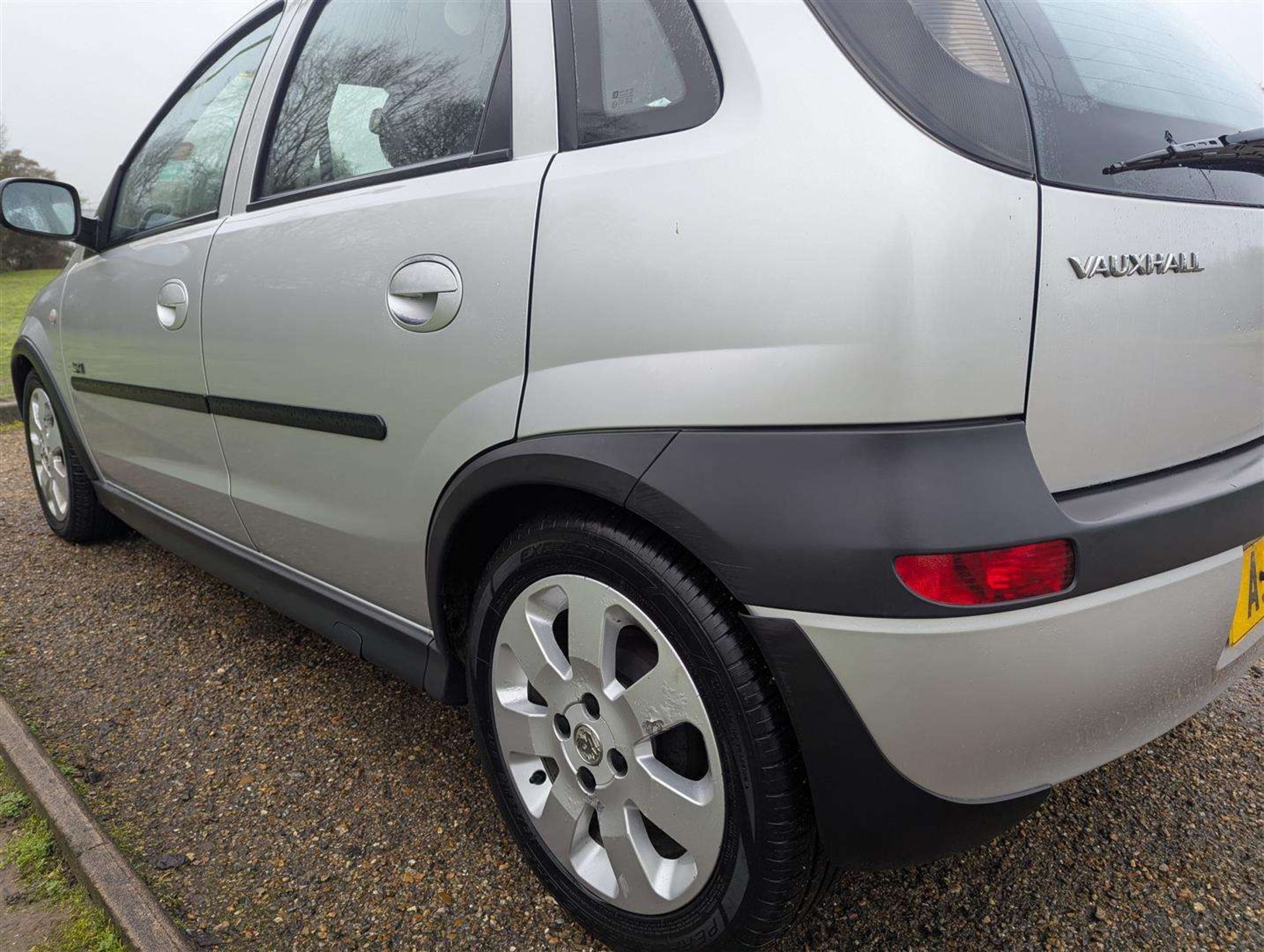 2001 VAUXHALL CORSA SXI 16V - Image 10 of 28