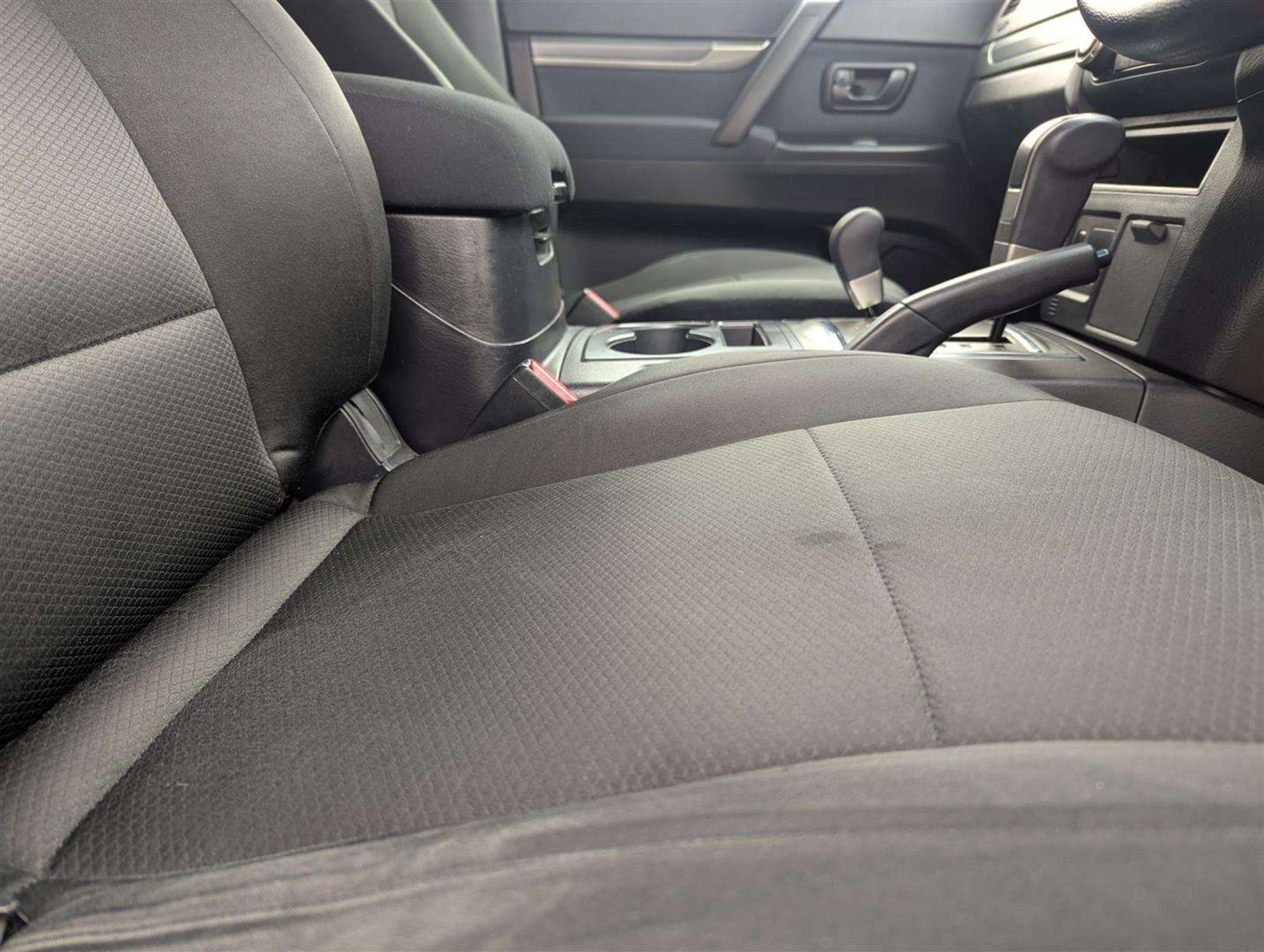 2009 MITSUBISHI - Image 19 of 30