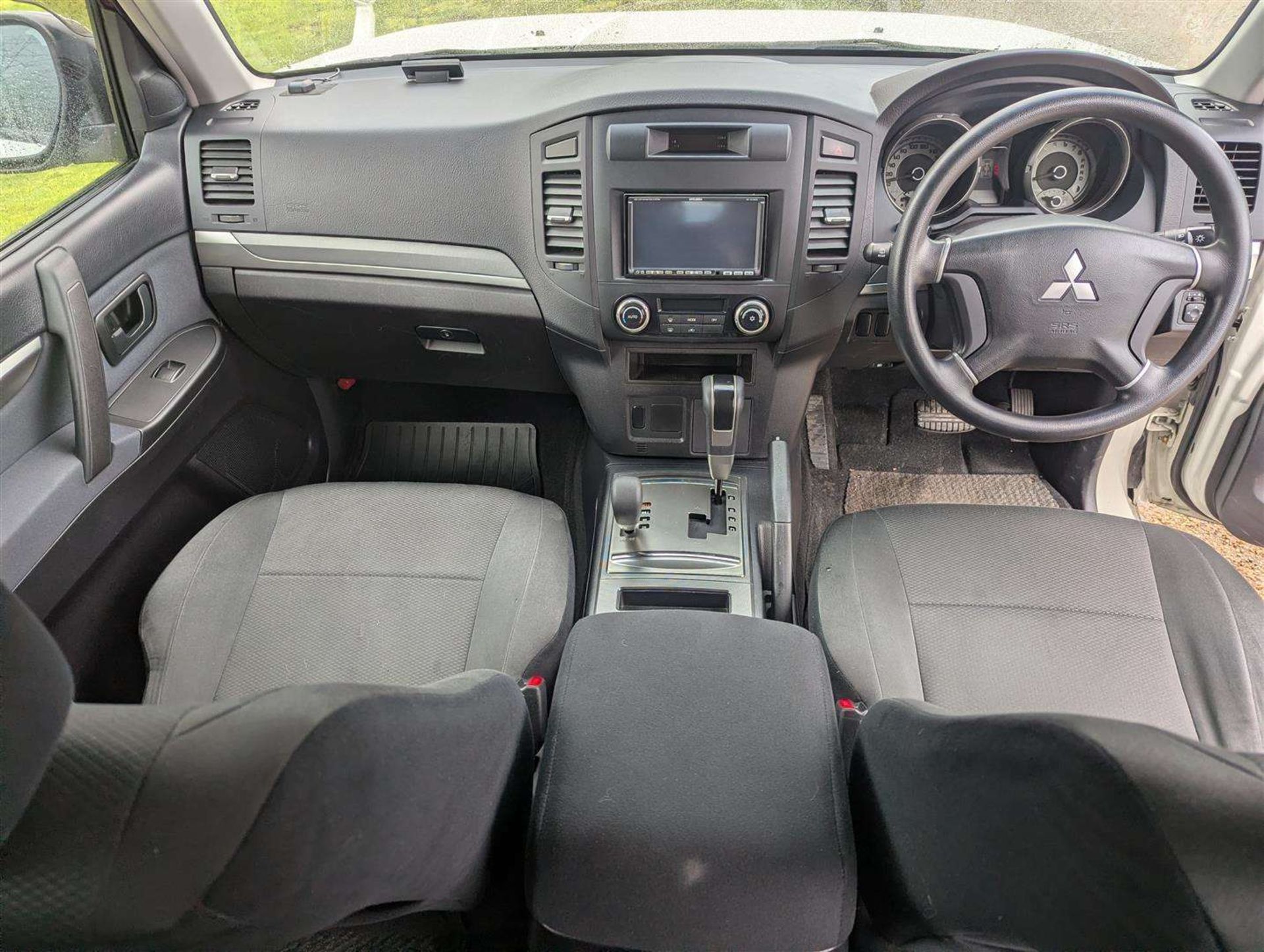 2009 MITSUBISHI - Image 7 of 30