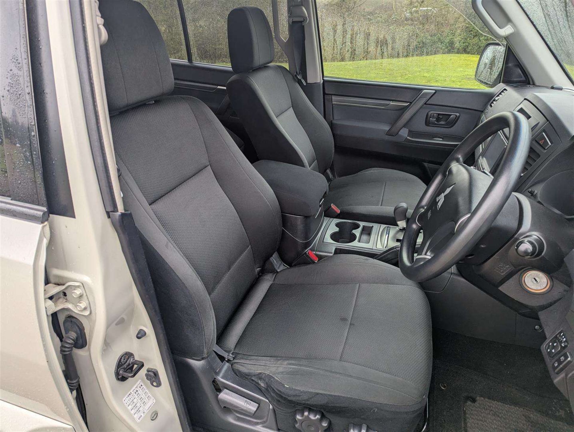 2009 MITSUBISHI - Image 17 of 30
