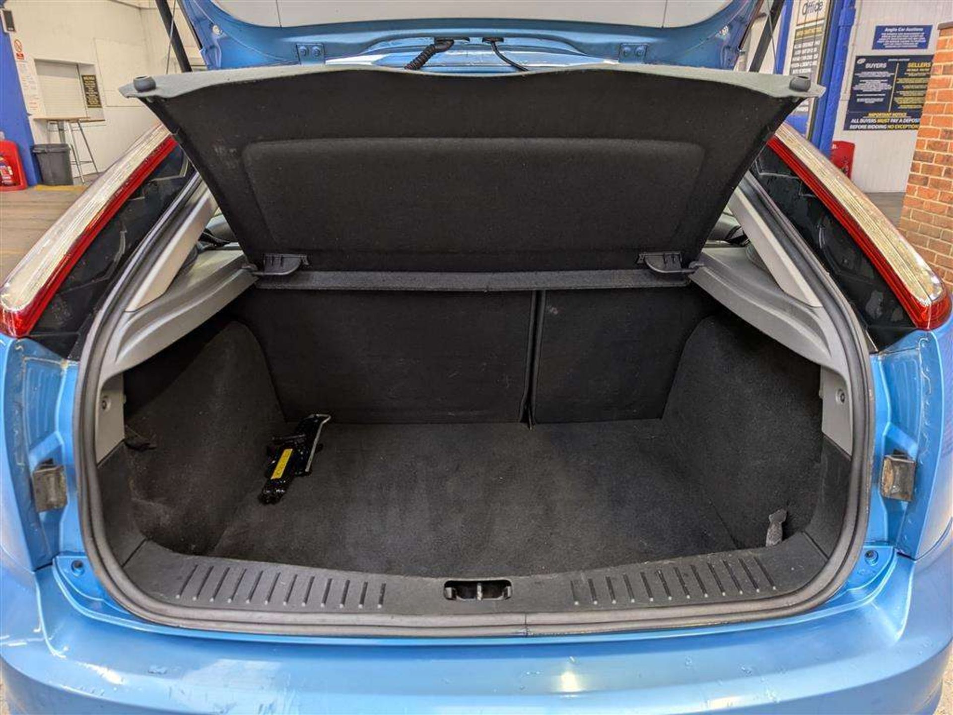 2009 FORD FOCUS STYLE TD 115 - Image 8 of 30