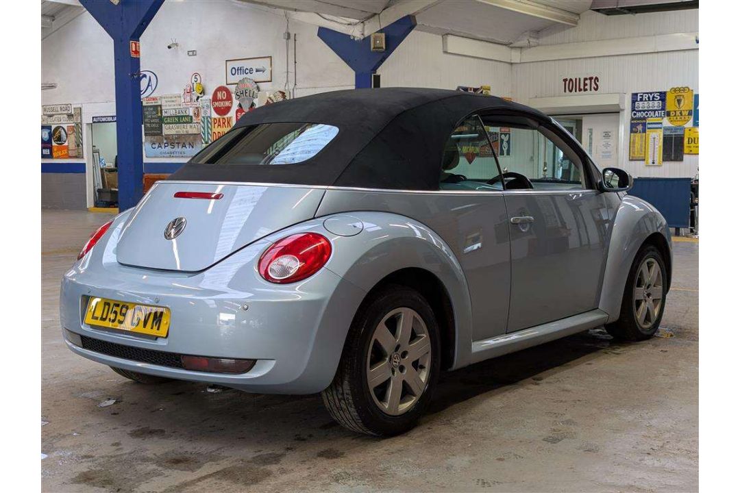 2009 VOLKSWAGEN BEETLE LUNA 102PS - Image 9 of 30
