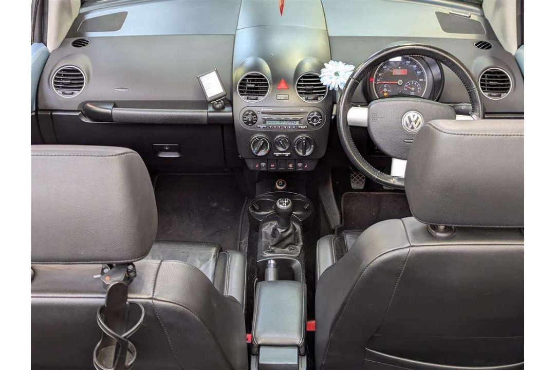 2009 VOLKSWAGEN BEETLE LUNA 102PS - Image 10 of 30