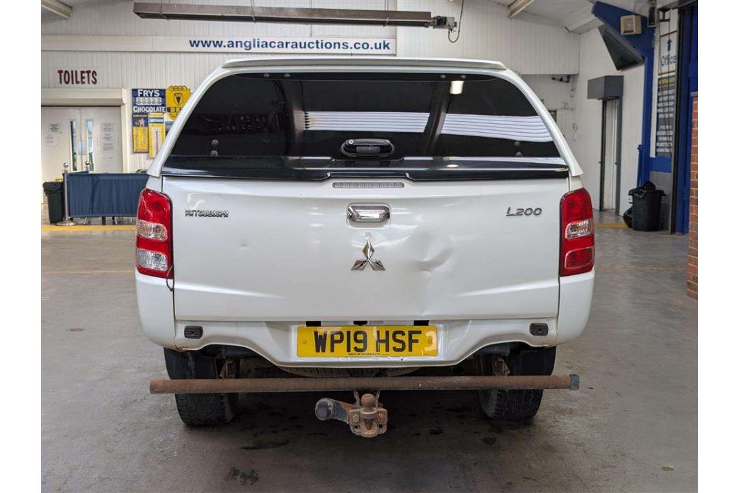 2019 MITSUBISHI L200 TITAN DI-D - Image 3 of 30