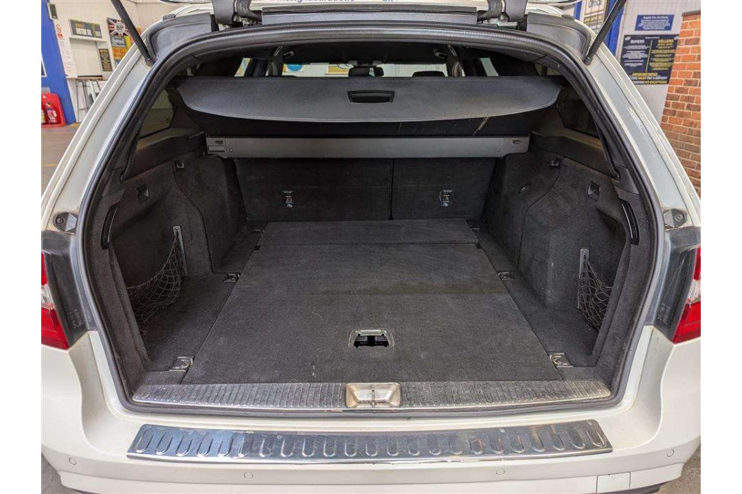2011 MERCEDES-BENZ E350 SPORT ED125 CDI BLUE - Image 8 of 30