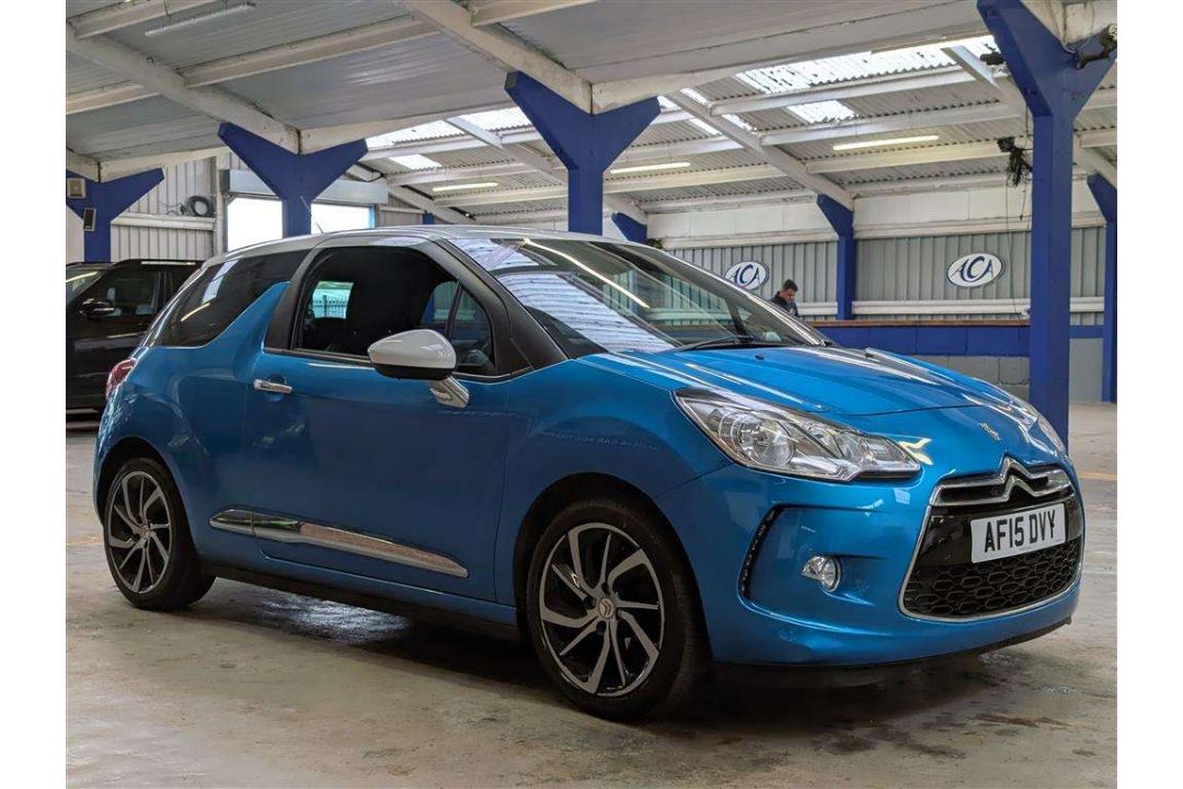 2015 CITROEN DS3 DSTYLE + E-HDI - Image 5 of 26