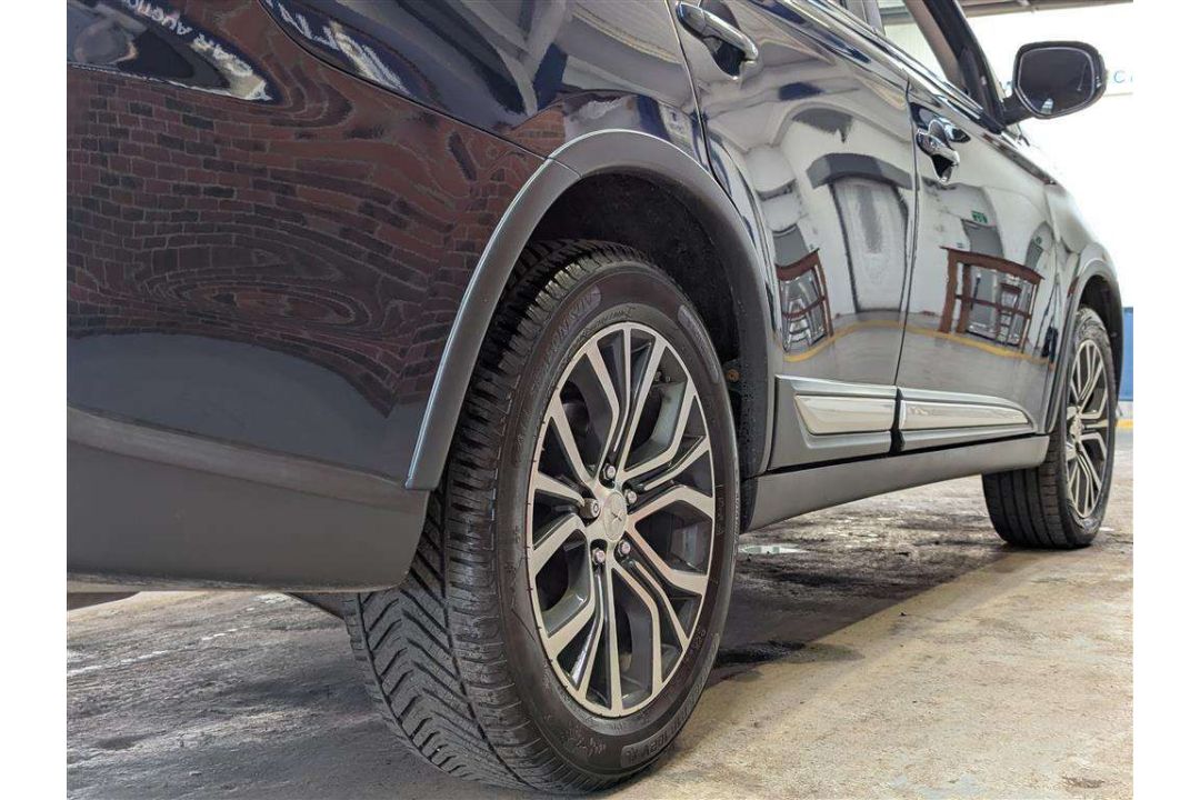 2017 MITSUBISHI OUTLANDER DI-D 3 - Image 19 of 30