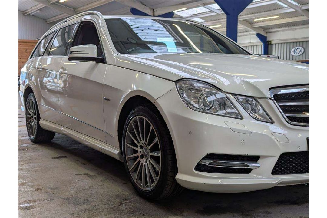 2011 MERCEDES-BENZ E350 SPORT ED125 CDI BLUE - Image 10 of 30