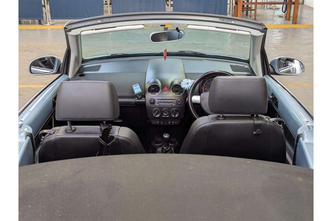 2009 VOLKSWAGEN BEETLE LUNA 102PS - Image 18 of 30