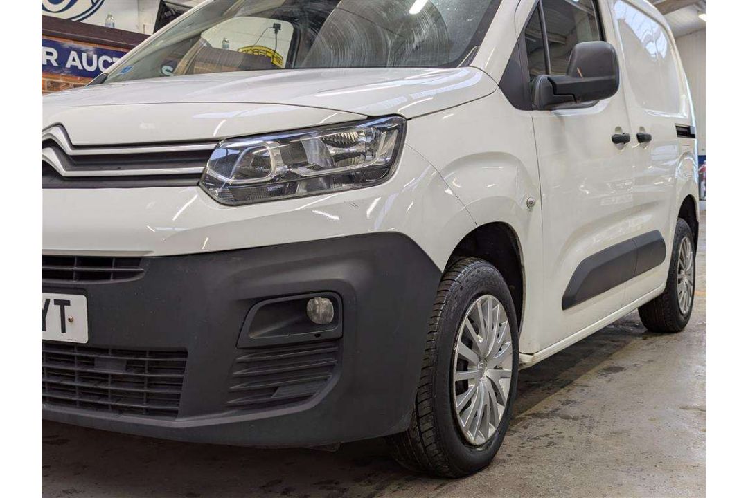 2019 CITROEN BERLINGO 650 EN-PRISE BLU - Image 13 of 30