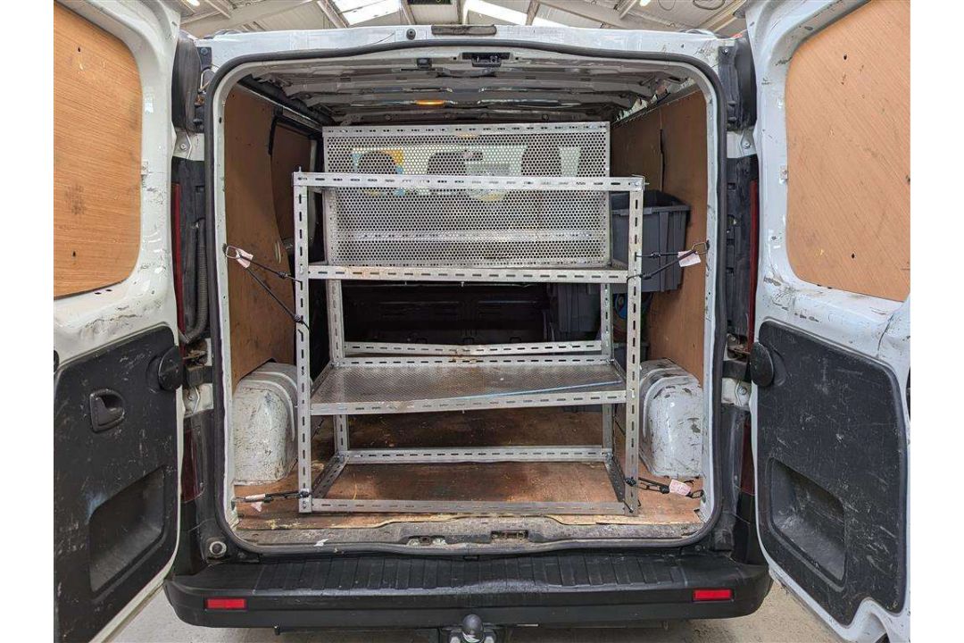 2017 VAUXHALL VIVARO 2700 CDTI - Image 10 of 27