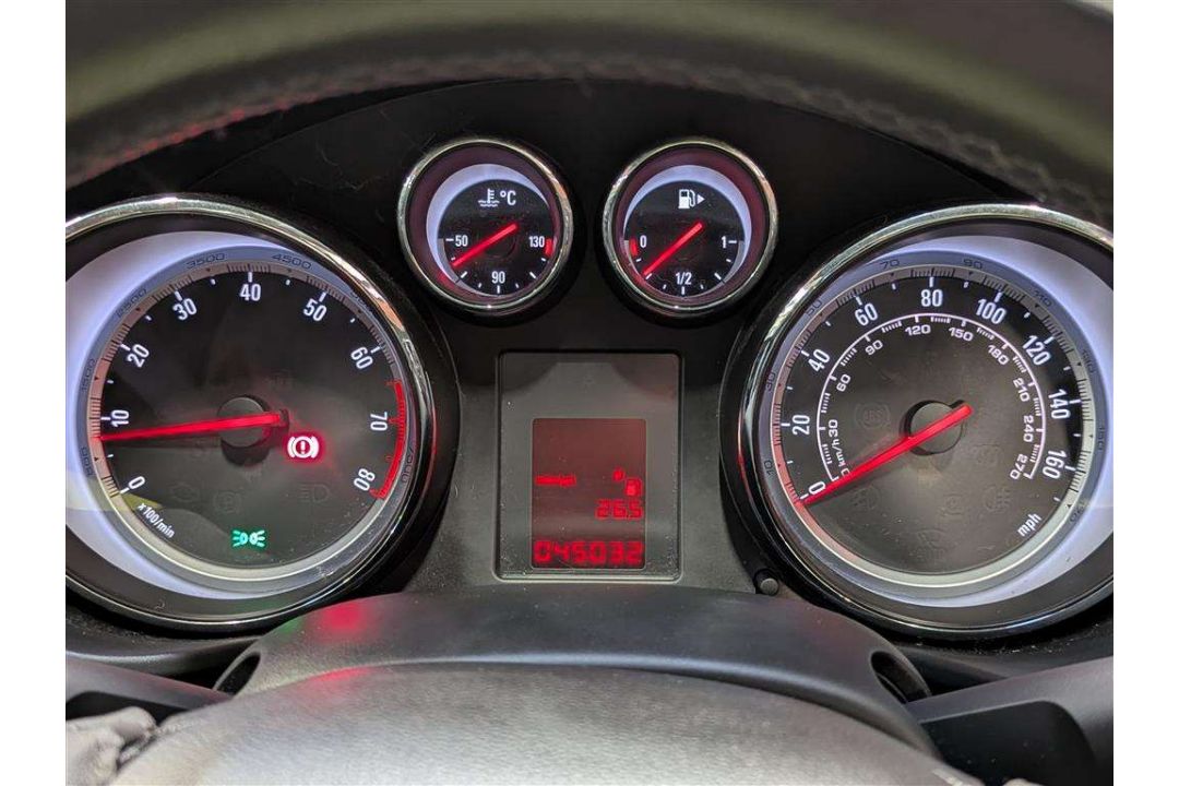 2009 VAUXHALL INSIGNIA EXCLUSIV - Image 28 of 30