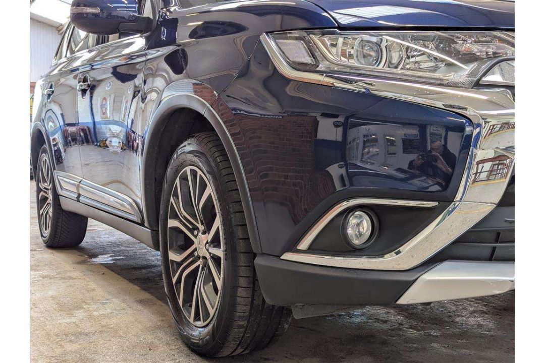 2017 MITSUBISHI OUTLANDER DI-D 3 - Image 18 of 30