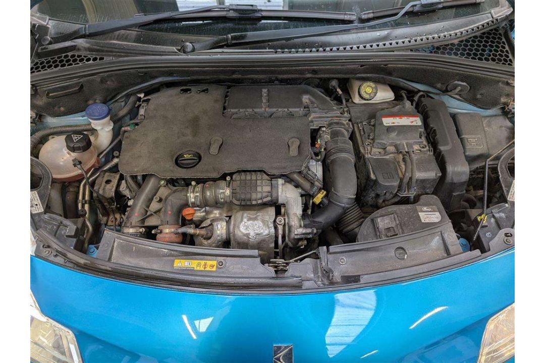 2015 CITROEN DS3 DSTYLE + E-HDI - Image 21 of 26