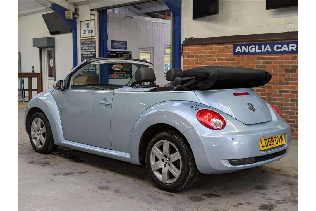 2009 VOLKSWAGEN BEETLE LUNA 102PS - Image 4 of 30