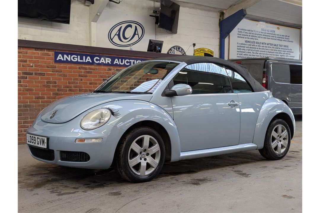 2009 VOLKSWAGEN BEETLE LUNA 102PS - Image 6 of 30
